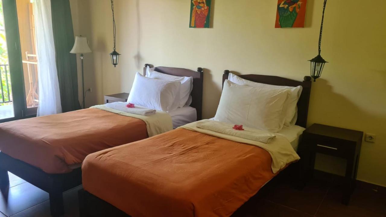 Dalia Budget Hotel Senggigi Εξωτερικό φωτογραφία