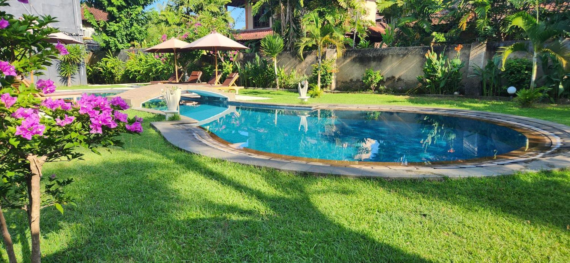 Dalia Budget Hotel Senggigi Εξωτερικό φωτογραφία