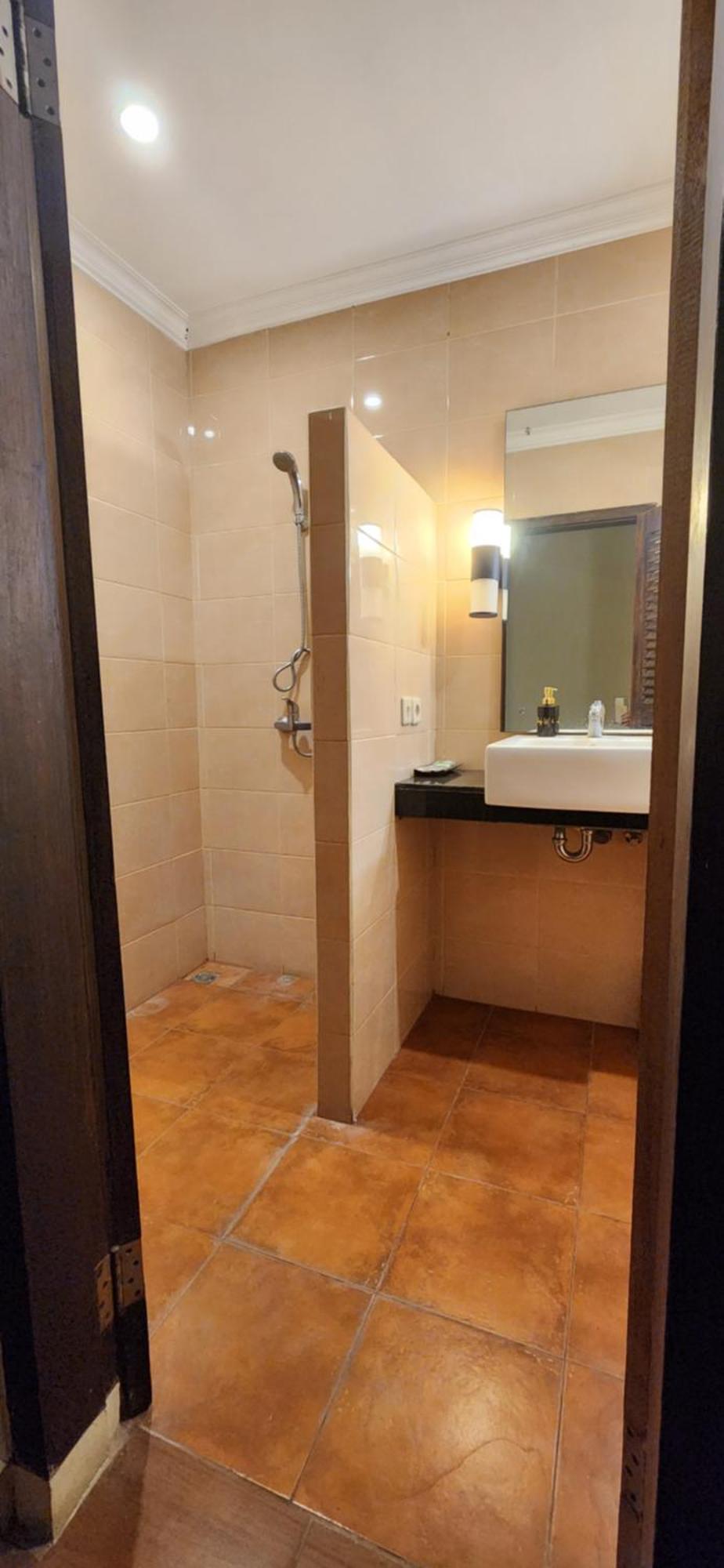 Dalia Budget Hotel Senggigi Εξωτερικό φωτογραφία